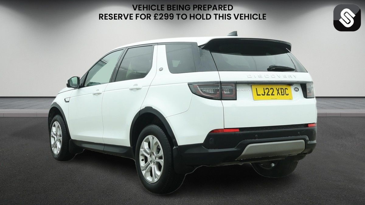 Land Rover Discovery Sport Image 3