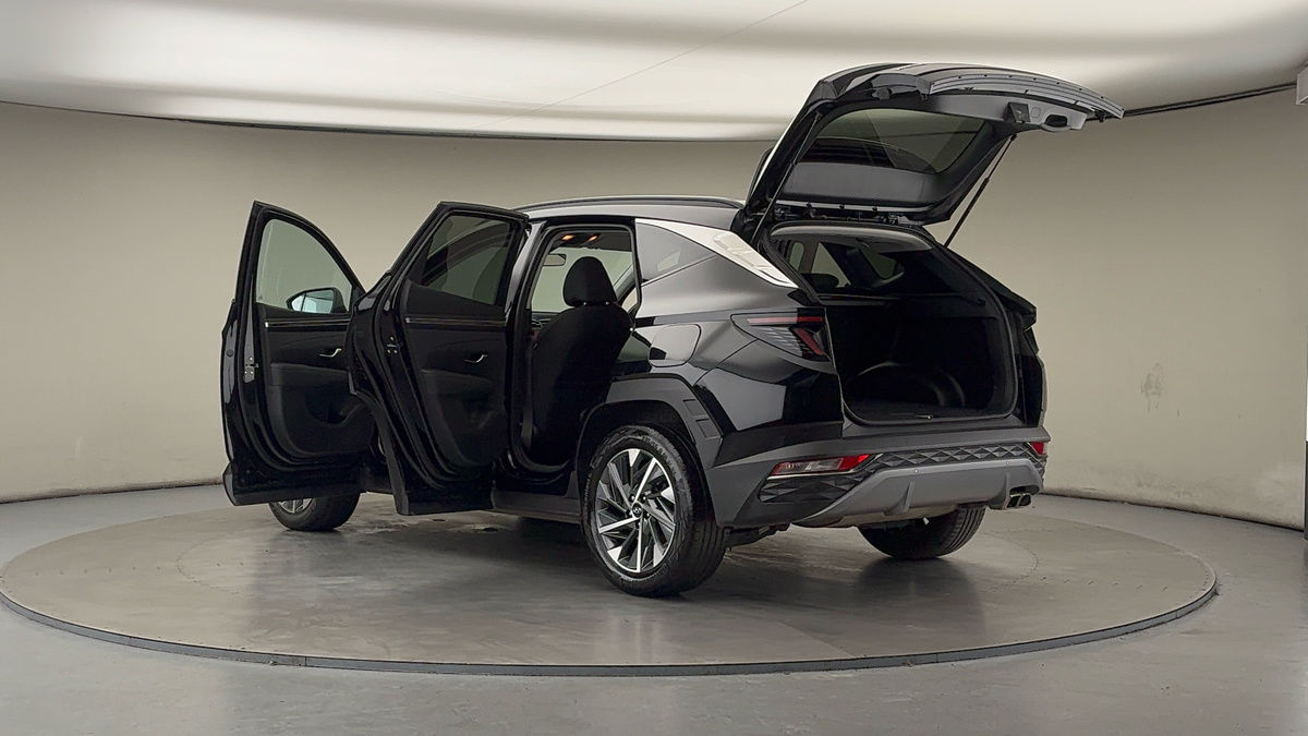 More views of Hyundai TUCSONix35