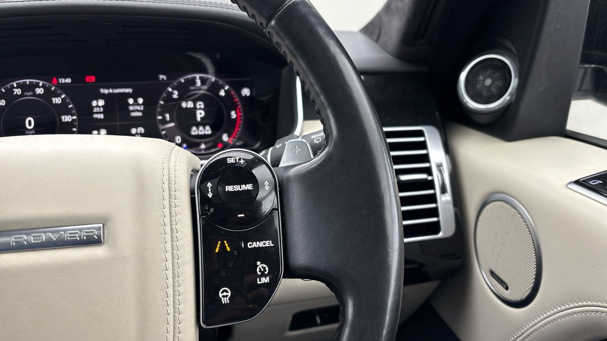 Land Rover Range Rover Image 14