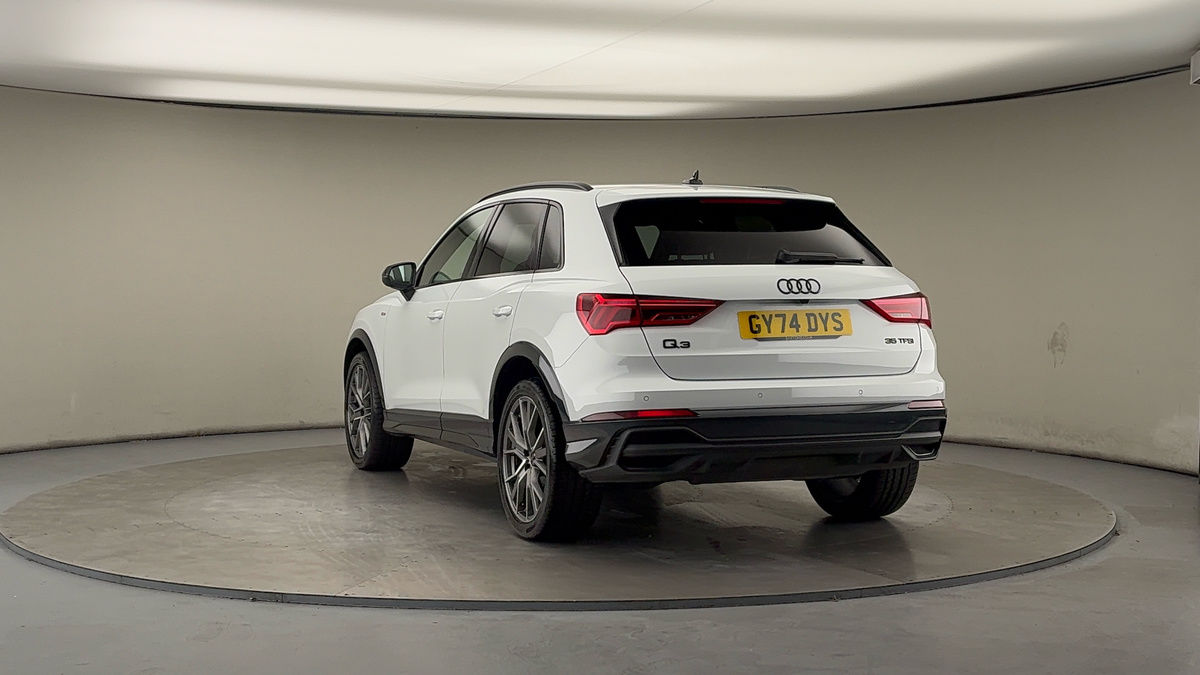 More views of Audi Q3