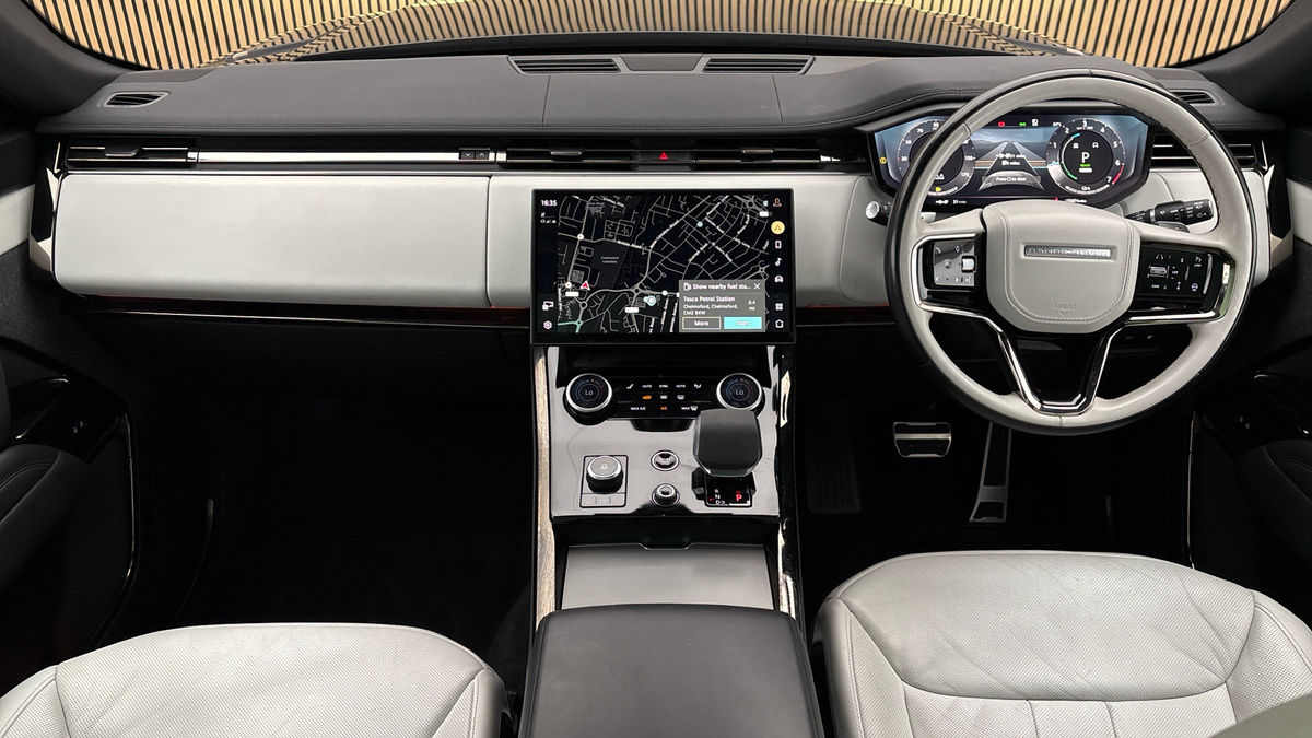 Land Rover Range Rover Sport Image 12