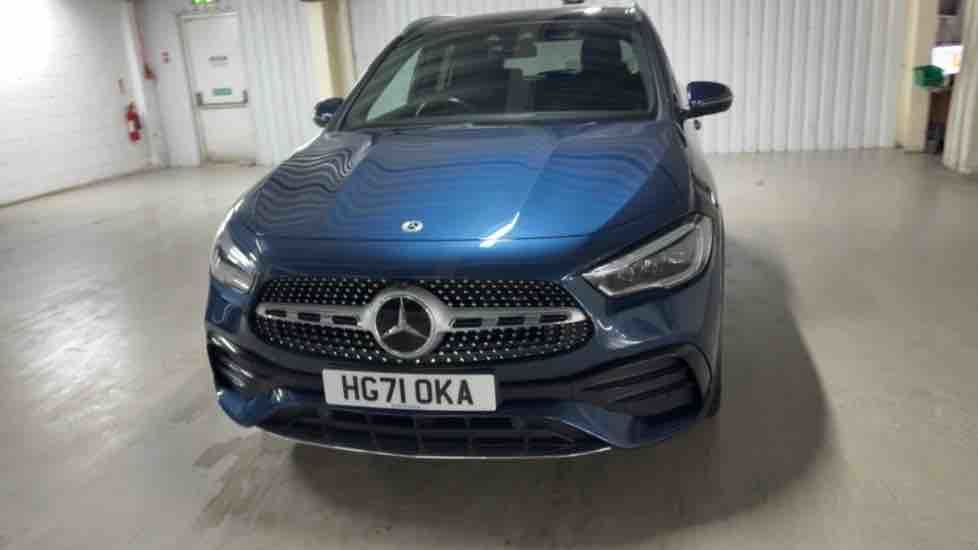 More views of Mercedes-Benz GLA