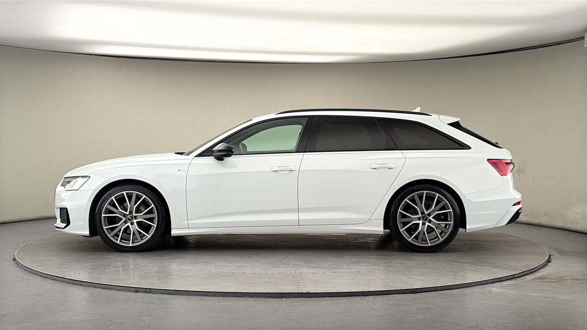 Audi A6 Avant Image 15