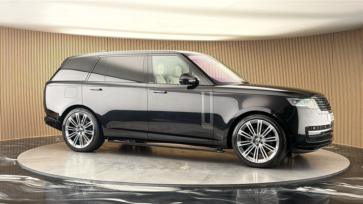 More views of Land Rover Range Rover