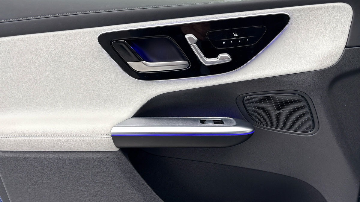 Mercedes-Benz GLC Image 19