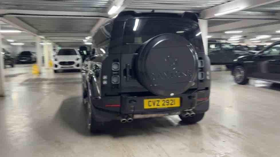 More views of Land Rover Defender 90