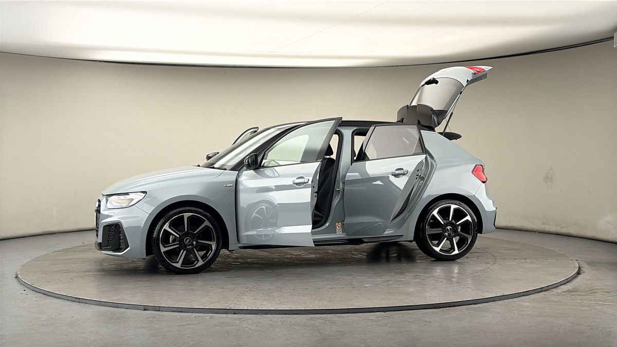 More views of Audi A1