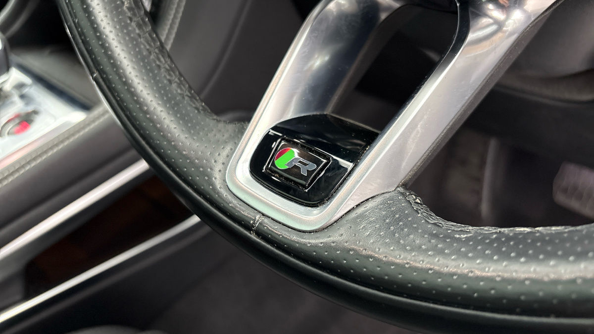 Jaguar F-PACE Image 29