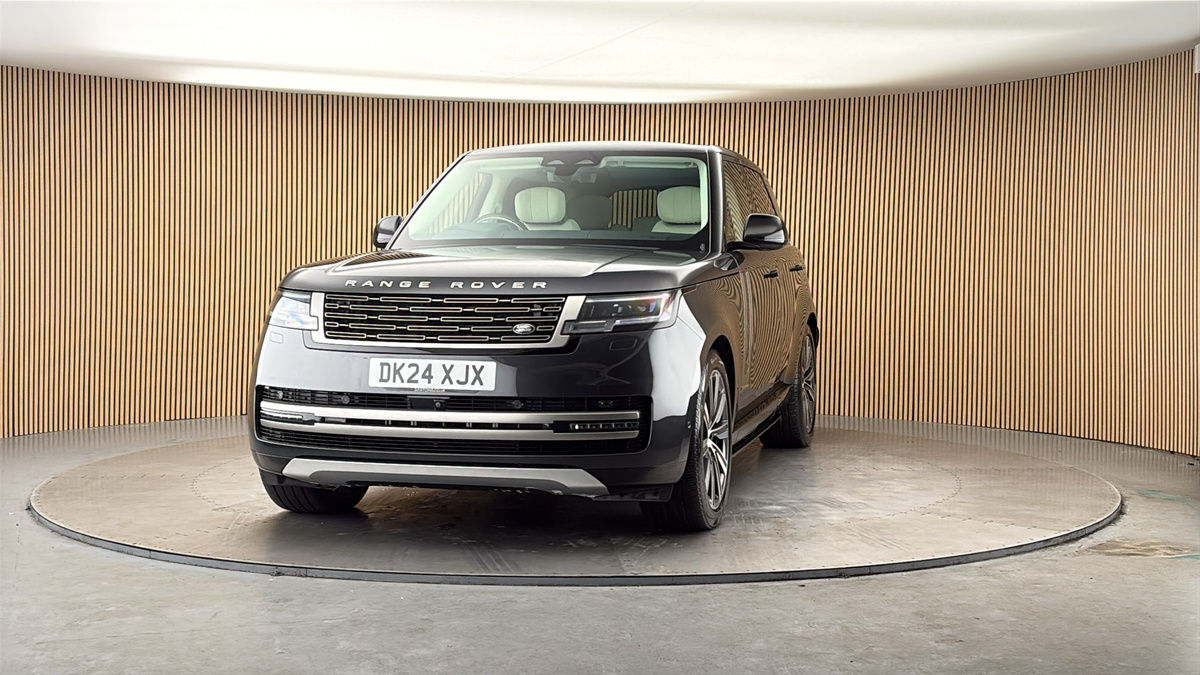 More views of Land Rover Range Rover