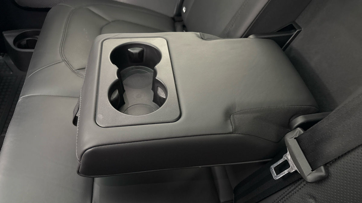Land Rover Defender 90 Image 9