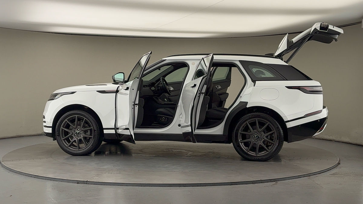 More views of Land Rover Range Rover Velar