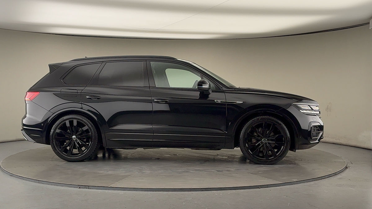 More views of Volkswagen Touareg