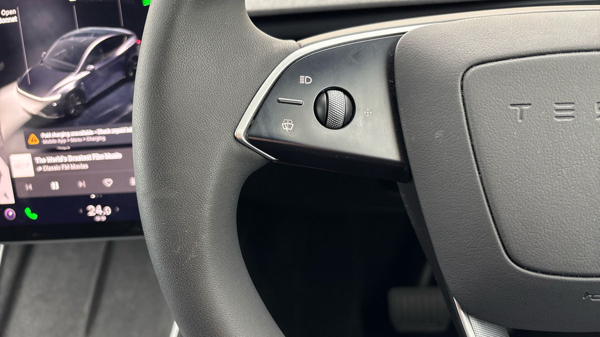Tesla Model Y Image 13