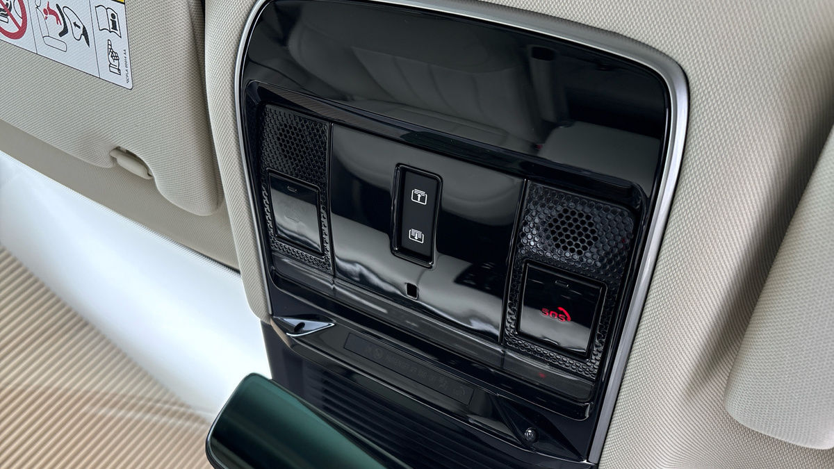 Land Rover Range Rover Image 28