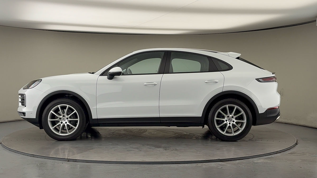 Porsche Cayenne Image 15