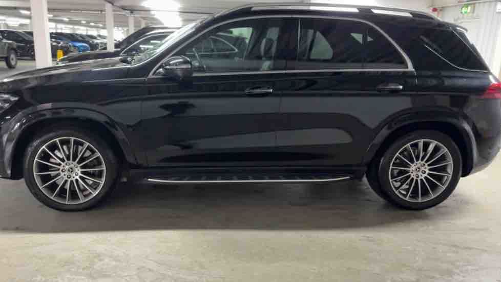 More views of Mercedes-Benz GLE