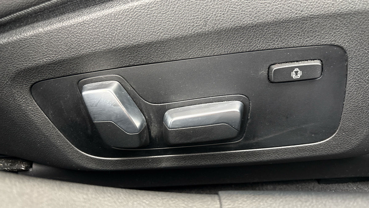 BMW i4 Image 34