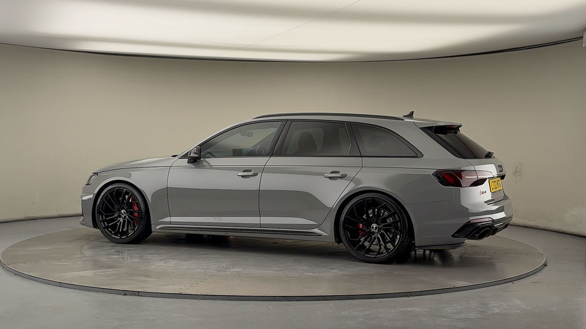 More views of Audi RS4 Avant