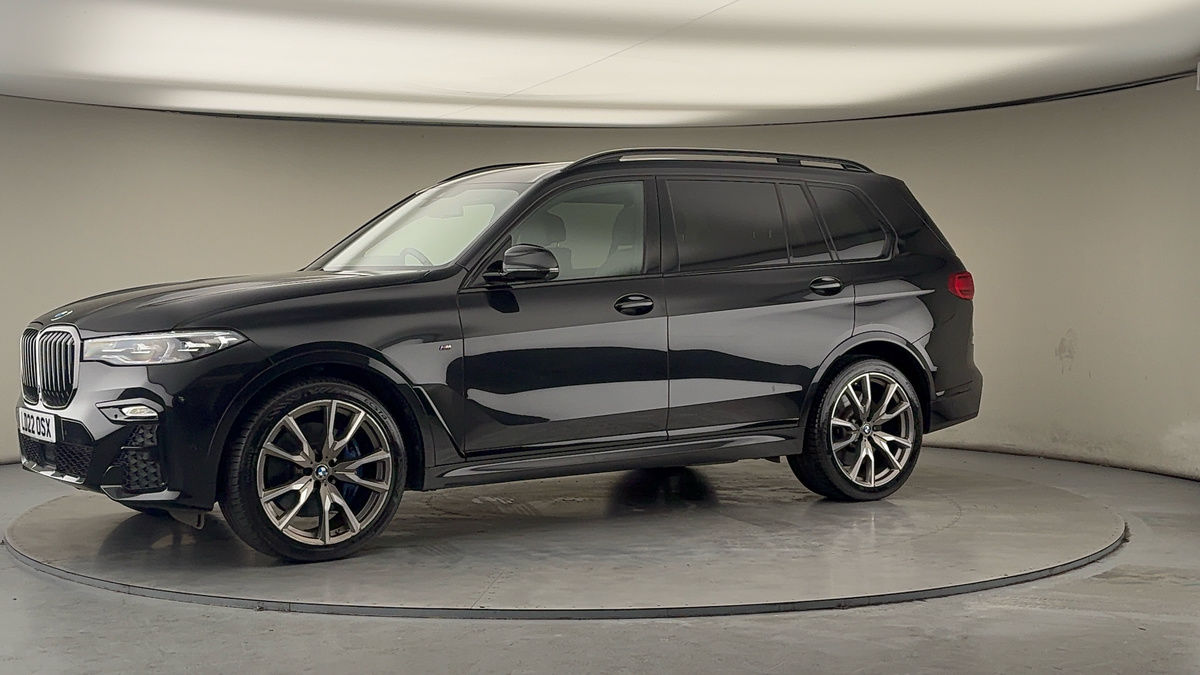 More views of BMW X7