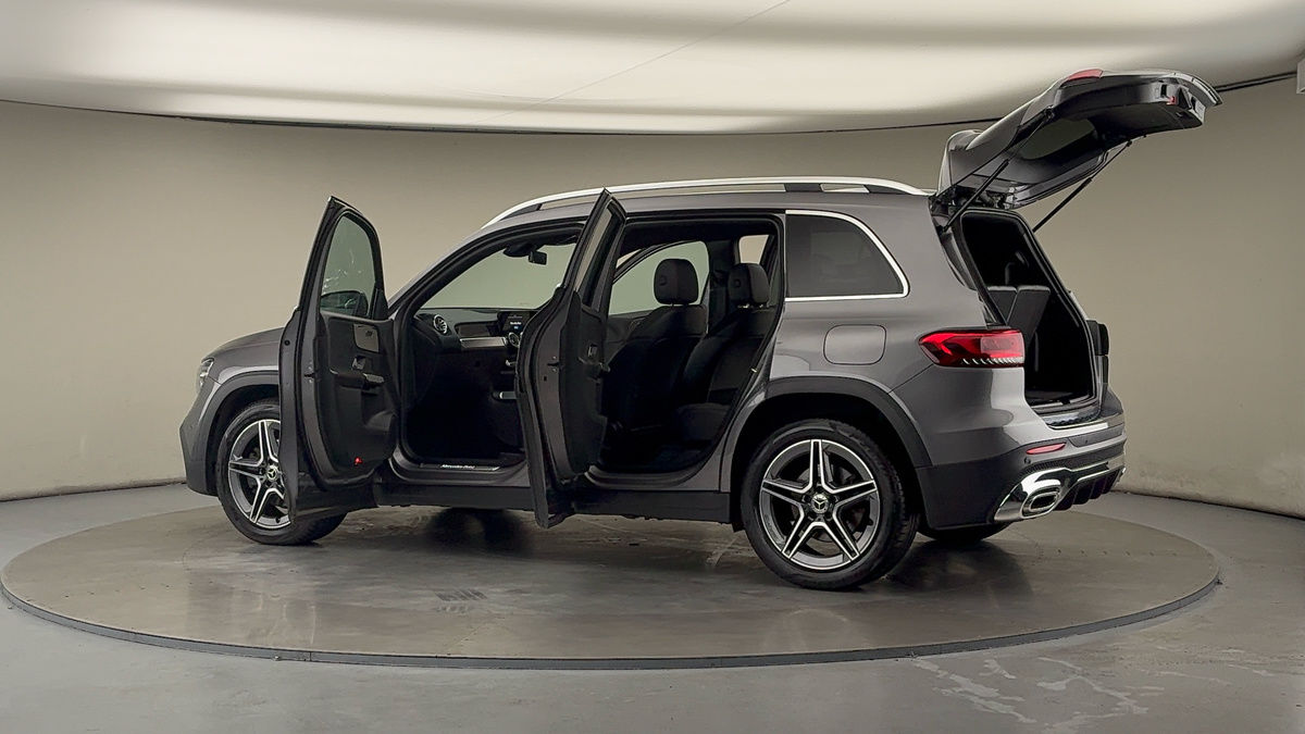 More views of Mercedes-Benz GLB