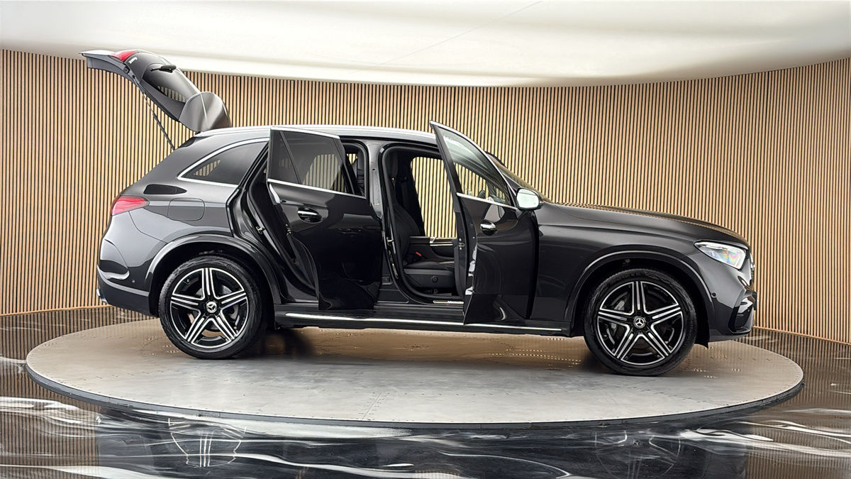 More views of Mercedes-Benz GLC