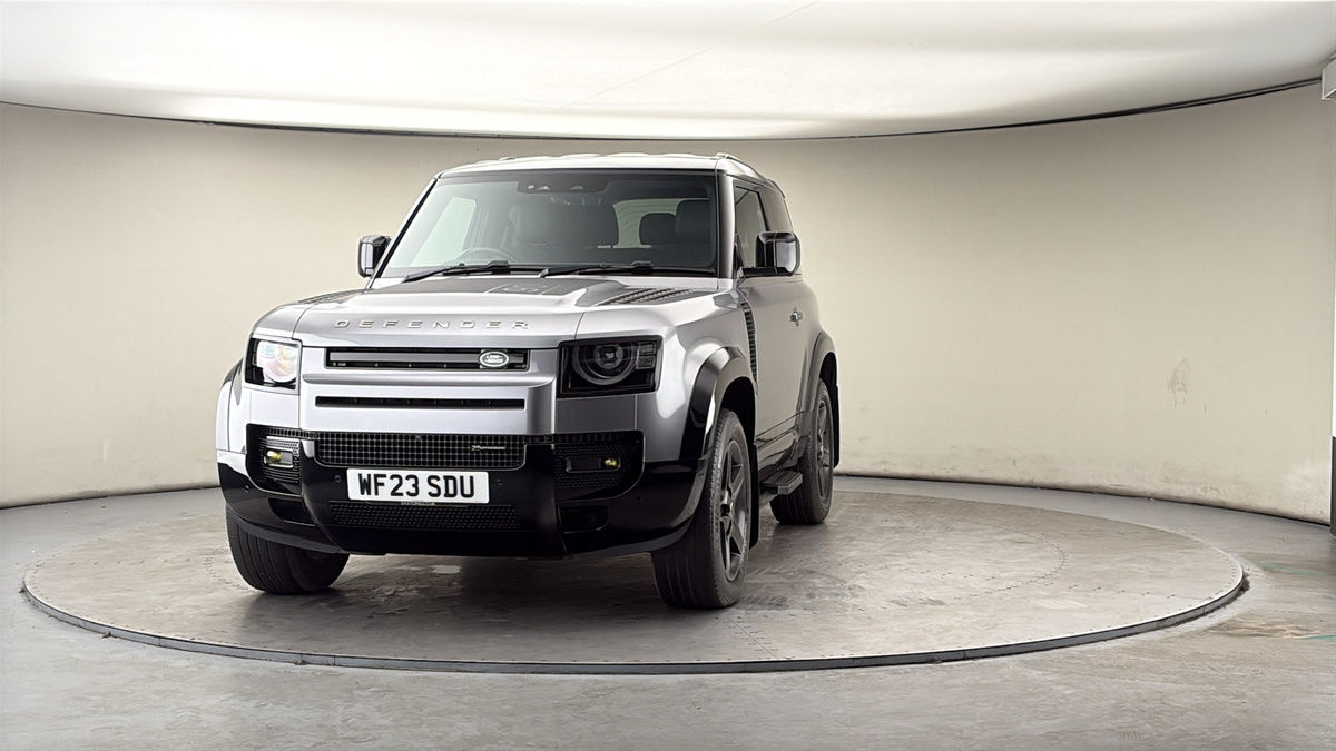 More views of Land Rover Defender 90