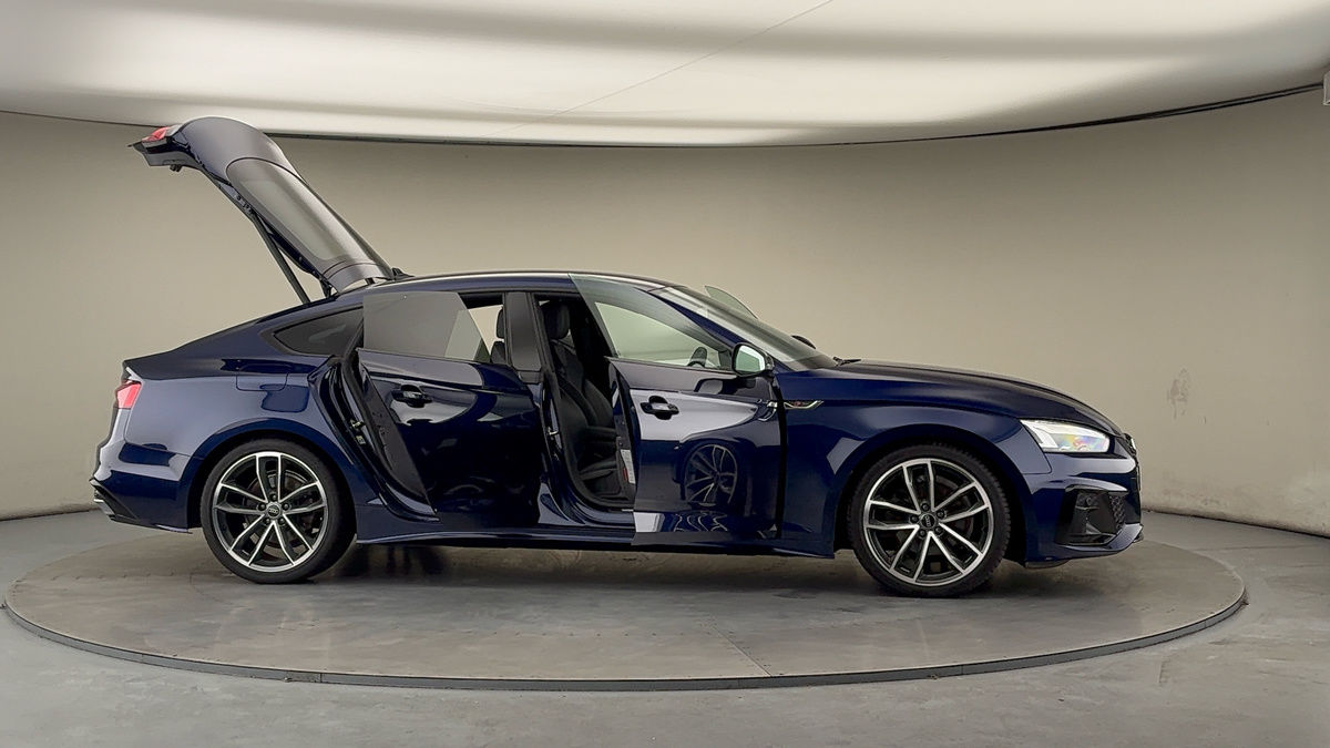 More views of Audi A5