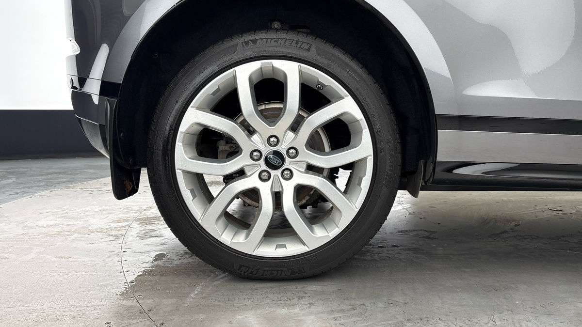 Land Rover Range Rover Evoque Image 10