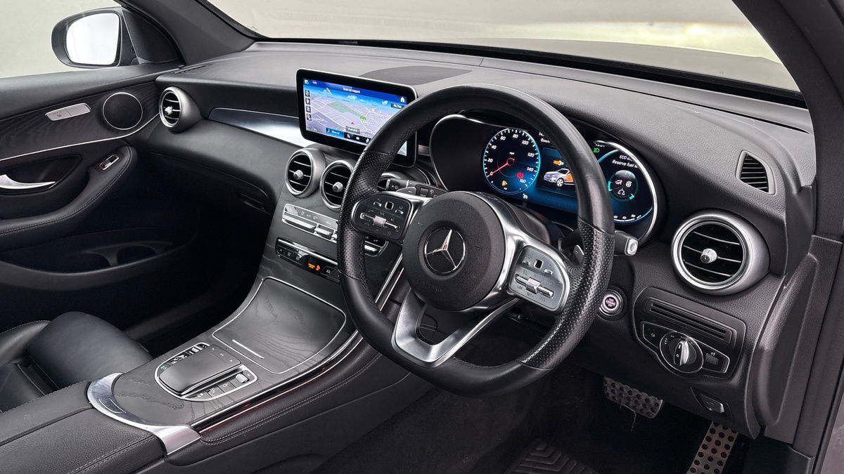 Mercedes-Benz GLC Image 5