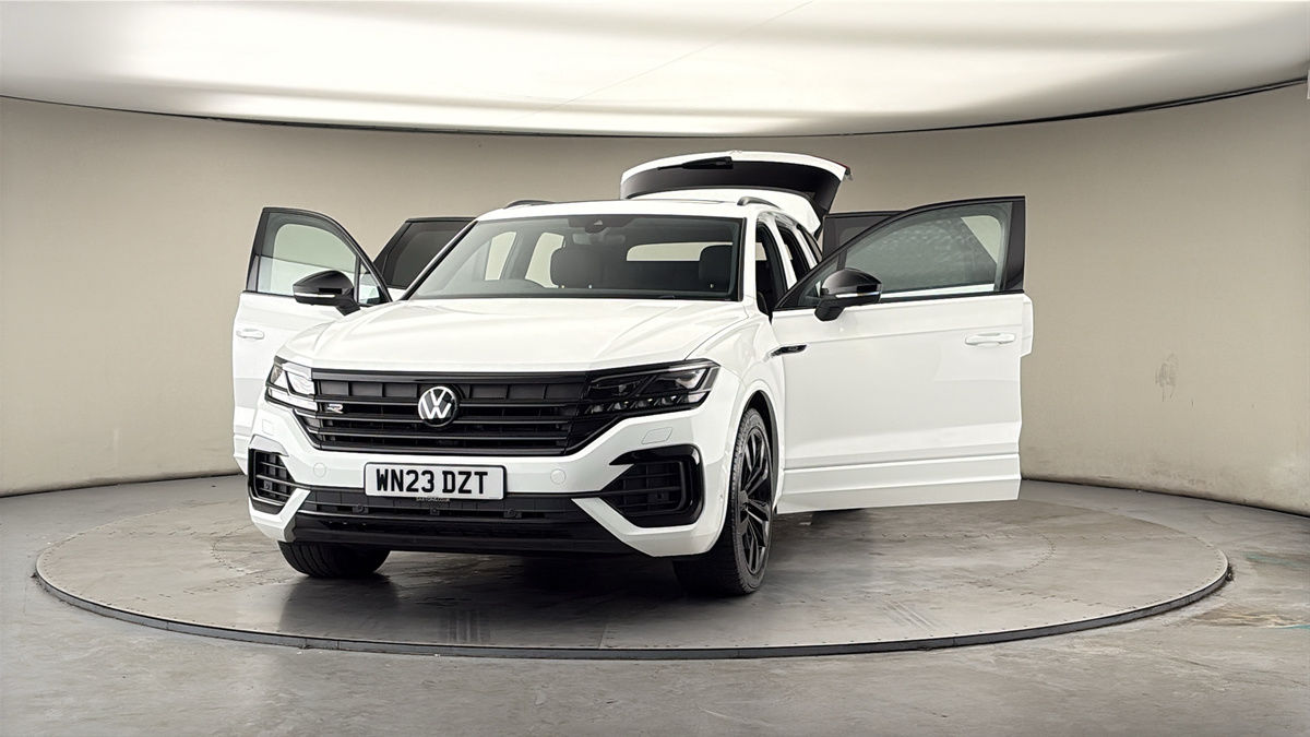 More views of Volkswagen Touareg