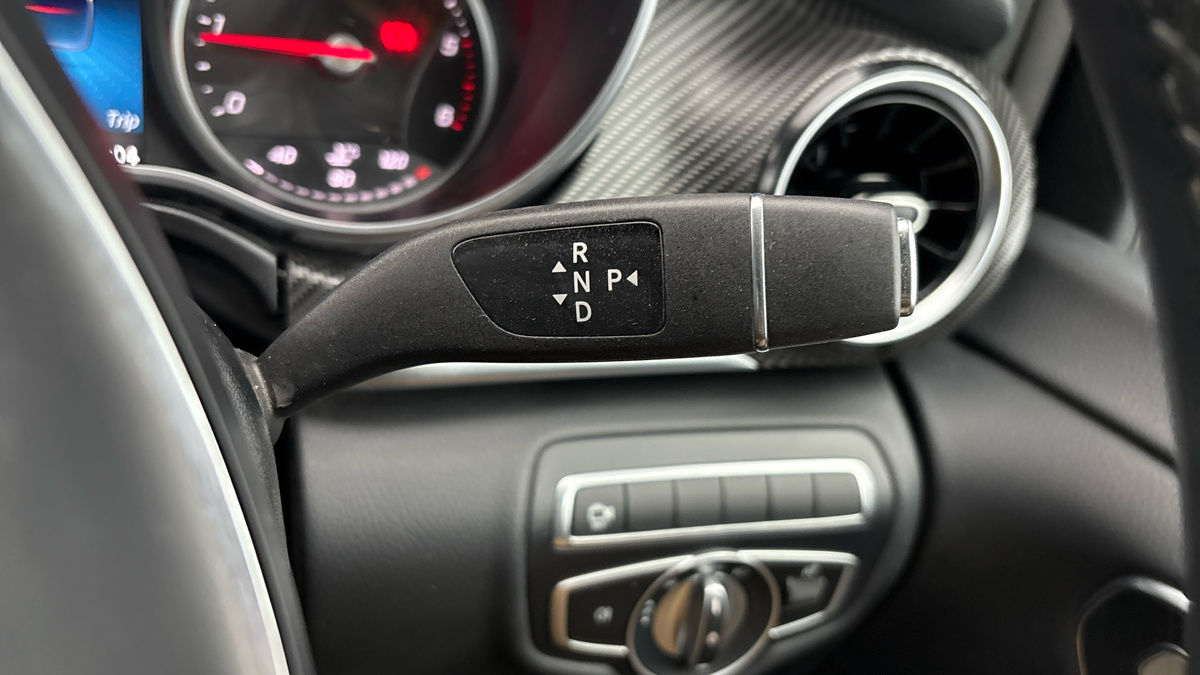 Mercedes-Benz V Class Image 6