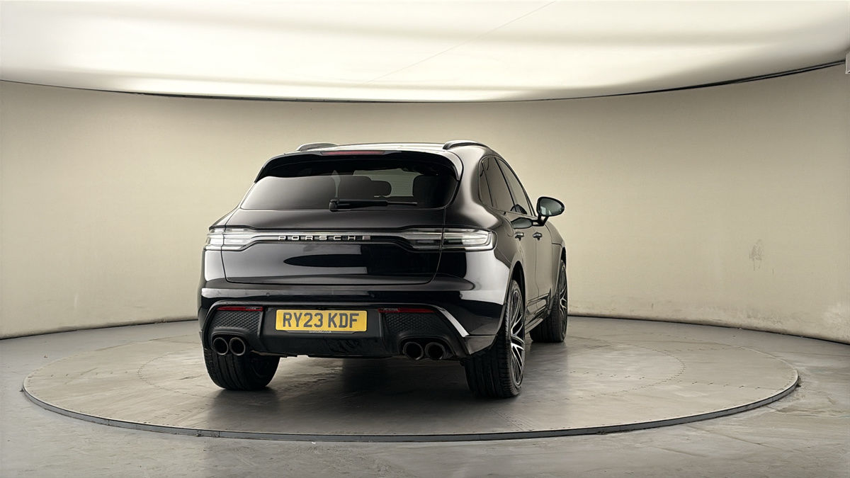 More views of Porsche Macan