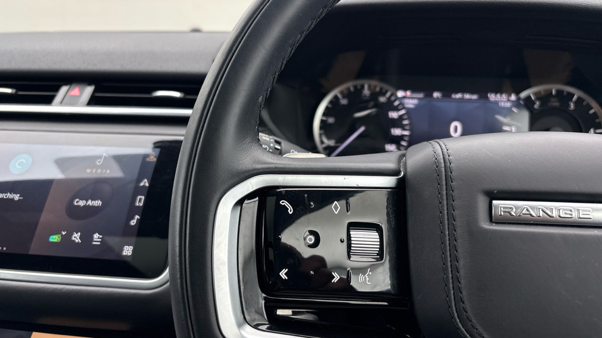 Land Rover Range Rover Velar Image 13