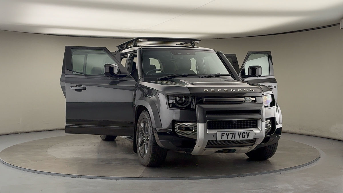 More views of Land Rover Defender 110