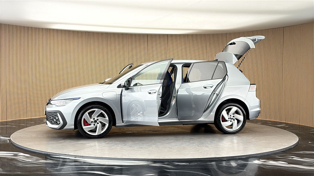 More views of Volkswagen Golf