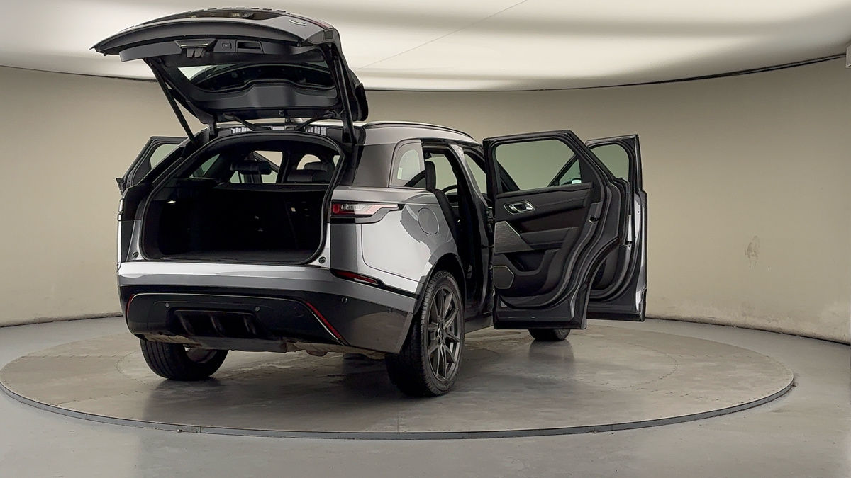 More views of Land Rover Range Rover Velar