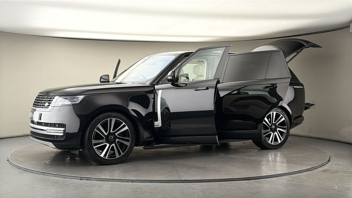 More views of Land Rover Range Rover