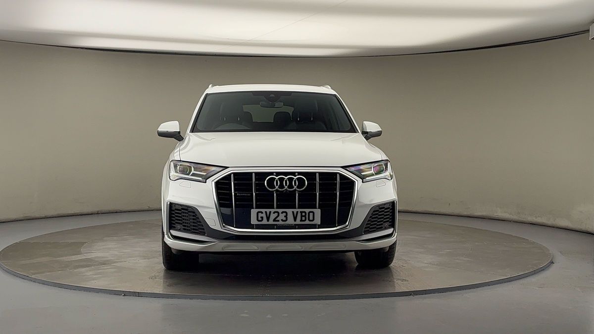 More views of Audi Q7