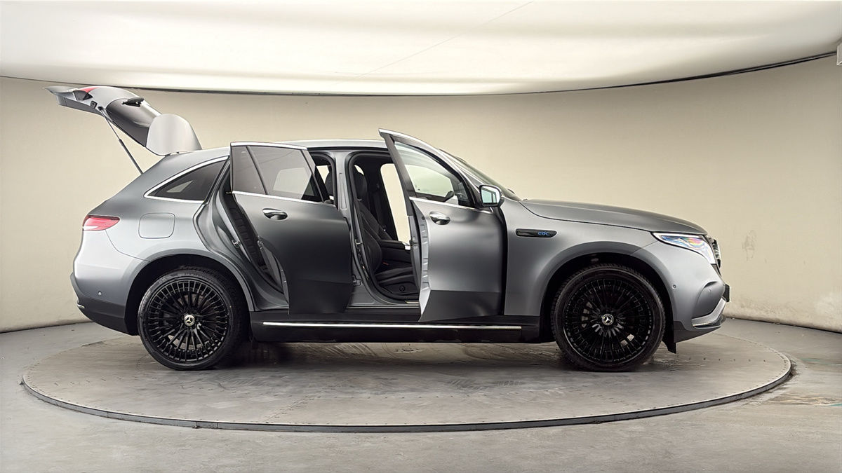 More views of Mercedes-Benz EQC