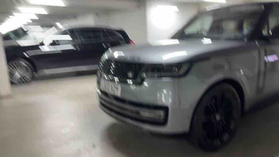 More views of Land Rover Range Rover