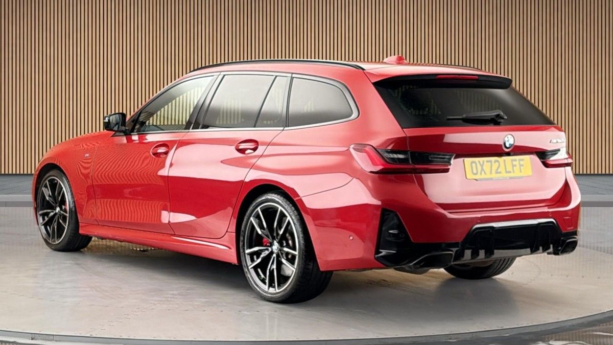 BMW 3 Series Image 2