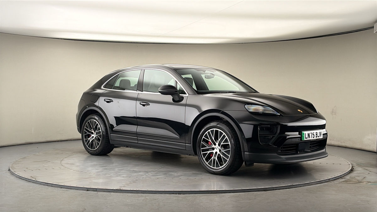 More views of Porsche Macan