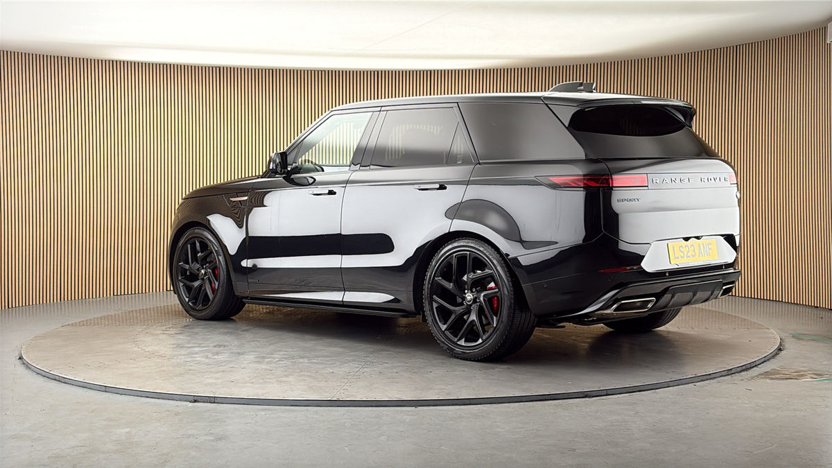 More views of Land Rover Range Rover Sport