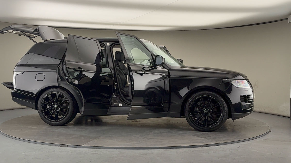 More views of Land Rover Range Rover