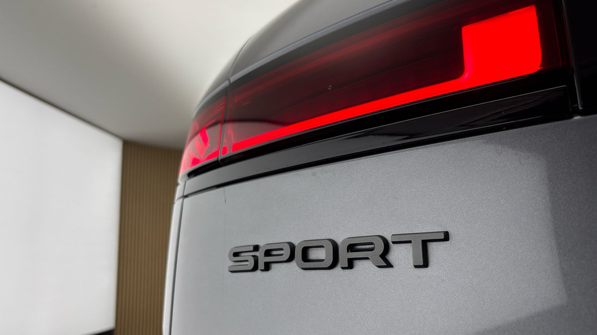 Land Rover Range Rover Sport Image 43