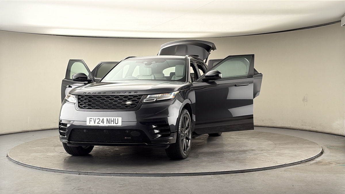 More views of Land Rover Range Rover Velar