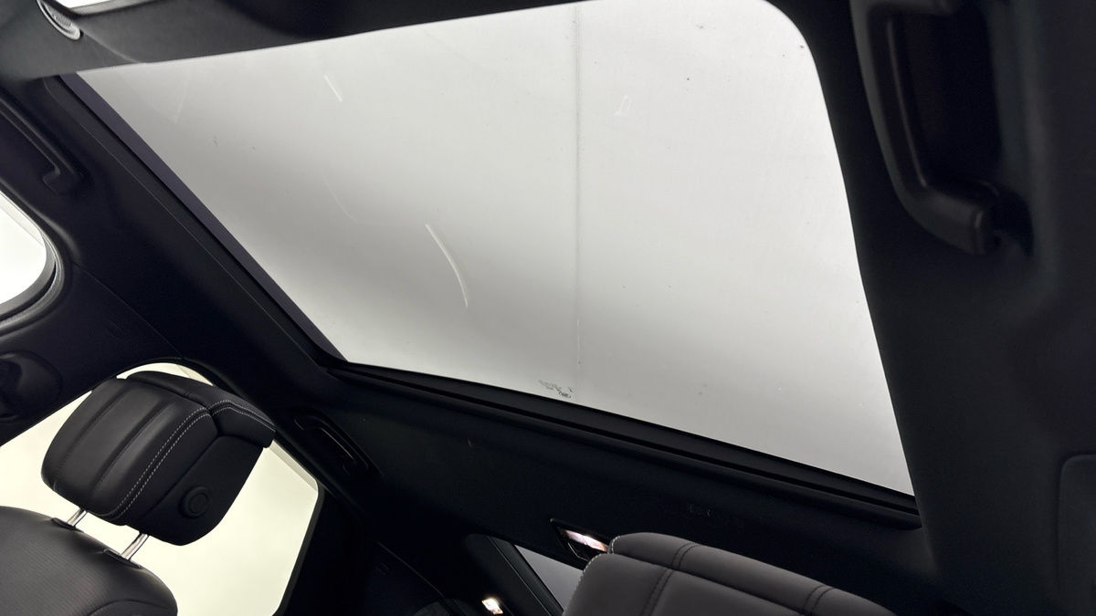 Land Rover Discovery Image 6