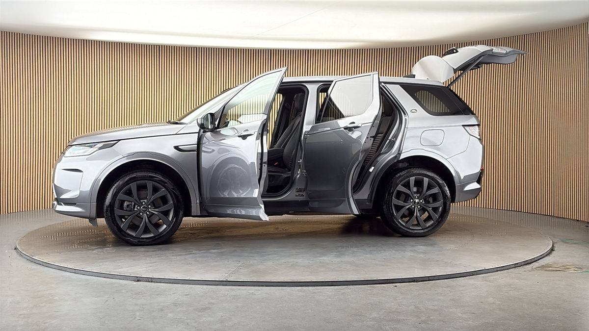 More views of Land Rover Discovery Sport