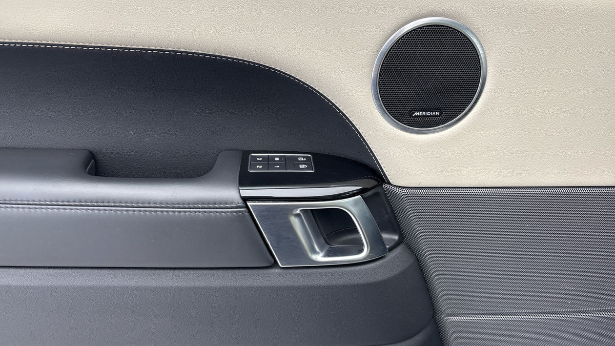 Land Rover Range Rover Sport Image 19