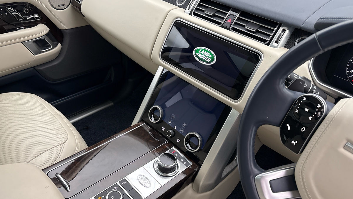 Land Rover Range Rover Image 18
